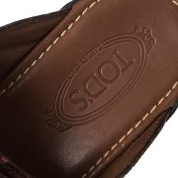 Pre Owned صندل سلايد تودز جلد بني وجلد نقشة التمساح مقاس 41.5