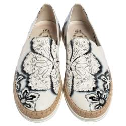  مملوكة مسبقًا Tod's White Printed Leather Espadrille Slip On Sneakers Size 36.5