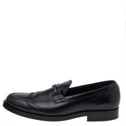 Pre Owned حذاء لوفرز تودز جلد أسود مزين شعار الماركة حرف تي سليب أون مقاس 43