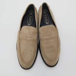 مملوكة مسبقًا Tod's Khaki Beige Suede Slip On Loafers Size 44