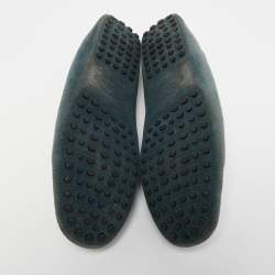 مملوكة مسبقًا Tods Grey Suede Gommini Slip On Loafers Size 42