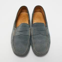 مملوكة مسبقًا Tods Grey Suede Gommini Slip On Loafers Size 42