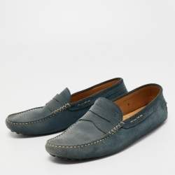 مملوكة مسبقًا Tods Grey Suede Gommini Slip On Loafers Size 42
