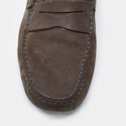 مملوكة مسبقًا Tod's Dark Grey Nubuck Leather Gommini Loafers Size 42