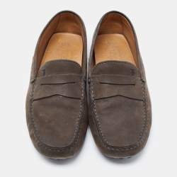 مملوكة مسبقًا Tod's Dark Grey Nubuck Leather Gommini Loafers Size 42
