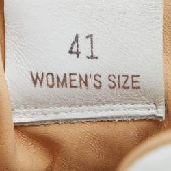 مملوكة مسبقًا حذاء رياضي تودز منخفض من أعلى رباط سويدي و جلد و قماش أبيض و رصاصي مقاس 44