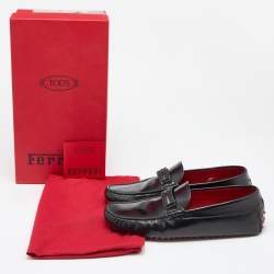 مملوكة مسبقًا Tod's For Ferrari Black Leather Slip On Loafers Size 41.5