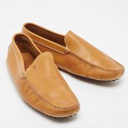 مملوكة مسبقًا Tod's Tan Leather Slip On Loafers Size 38.5