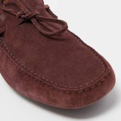 مملوكة مسبقًا Tod's Burgundy Suede Bow Slip On Loafers Size 44