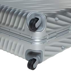 Pre Owned TUMI Metallic Grey 19 Degrees Aluminum Extended Trip Packing Case