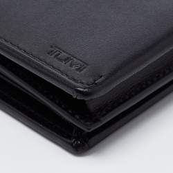 Pre Owned Tumi Black Leather Global Vertical Flip Coin Wallet