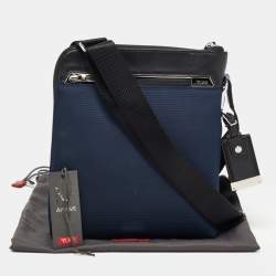Pre Owned TUMI Navy Blue/Black Nylon and Leather Arrive Owen Crossbody Bag