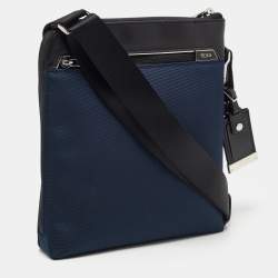 Pre Owned TUMI Navy Blue/Black Nylon and Leather Arrive Owen Crossbody Bag