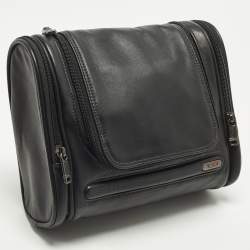 Pre Owned TUMI G4 Black Leather Hanging Trave Kit Bag
