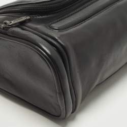 Pre Owned TUMI G4 Black Leather Hanging Trave Kit Bag