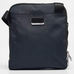 Pre Owned TUMI Blue/Black Nylon and Leather Arrive Olten Messenger Bag 