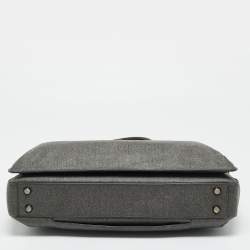 مملوكة مسبقًا حقيبة مستندات تومي ساينكلير نيا قماش مطلي رمادي للركاب