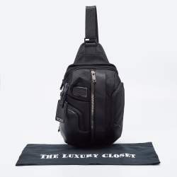 Pre Owned TUMI Black Nylon and Leather Alpha Bravo Saratoga Sling Bag