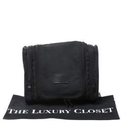 Pre Owned Tumi Black Nylon Alpha II Hanging Travel Clutch