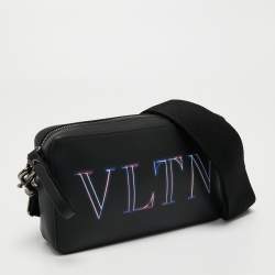مملوكة مسبقًا Valentino Black Leather VLTN Crossbody Bag
