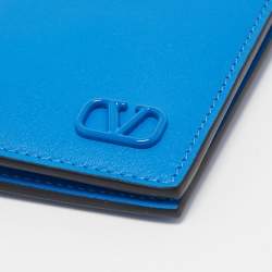 Pre Owned Valentino Blue Leather Vlogo Card Case