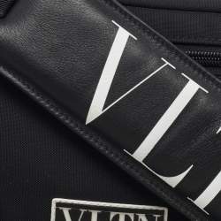 Pre Owned Valentino Black Nylon VLTN Front Pocket Messenger Bag 