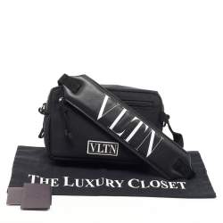 Pre Owned Valentino Black Nylon VLTN Front Pocket Messenger Bag 