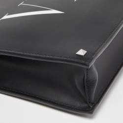 Pre Owned Valentino Black/White Leather VLNT Zip Pouch