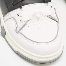 مملوكة مسبقًا حذاء رياضي فالنتينو VL7N جلد وكانفاس رصاصي/أبيض بعنق منخفض مقاس 42