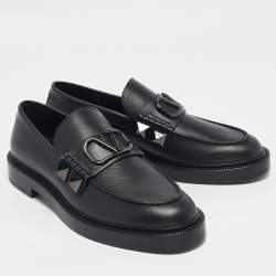 Pre Owned Valentino Black Leather Rockstud VLogo Loafers Size 42.5