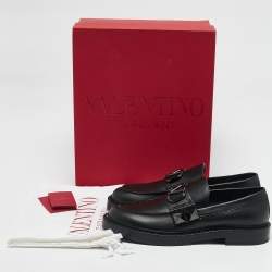 Pre Owned Valentino Black Leather Rockstud VLogo Loafers Size 42.5