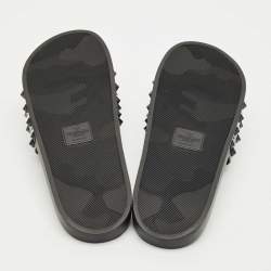 Pre Owned Valentino Black Rubber Rockstud Pool Slides Size 46