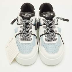 Pre Owned Valentino One Stud XL Size 41.5 White/Pastel Blue Leather Low Top Sneakers