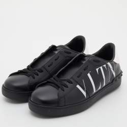 Pre Owned Valentino Black/White Leather VLTN Rockstud Low Top Sneakers Size 43.5