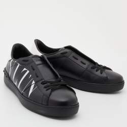 Pre Owned Valentino Black/White Leather VLTN Rockstud Low Top Sneakers Size 43.5