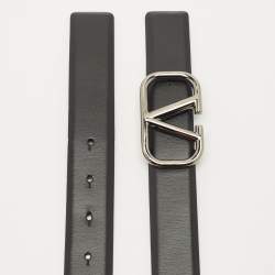 Pre Owned Valentino Black Leather VLogo Buckle Belt 90CM