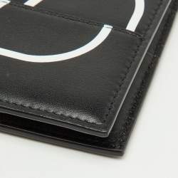Pre Owned Valentino Black Leather VLTN Bifold Card Case