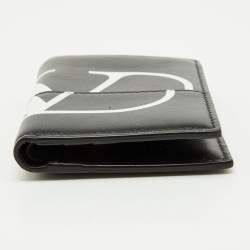 Pre Owned Valentino Black Leather VLTN Bifold Card Case