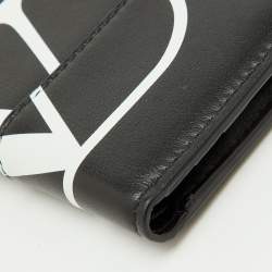 Pre Owned Valentino Black Leather VLTN Bifold Card Case