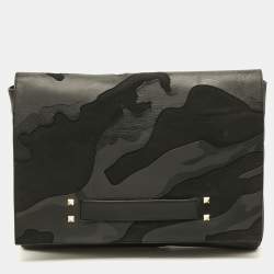 Pre Owned حقيبة كلاتش فالنتينو روكستود قماش وتمس الأسود/الرمادي</