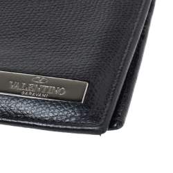 Pre Owned Valentino Black Leather Bifold Wallet