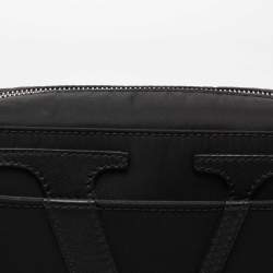 مملوكة مسبقًا Valentino Black Nylon and Leather VLogo Belt Bag
