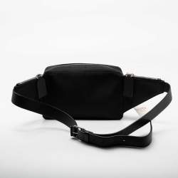 مملوكة مسبقًا Valentino Black Nylon and Leather VLogo Belt Bag