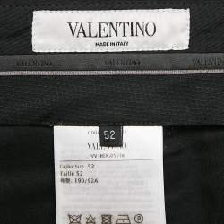 مملوكة مسبقًا Valentino Black Wool Pleated Shorts XXL