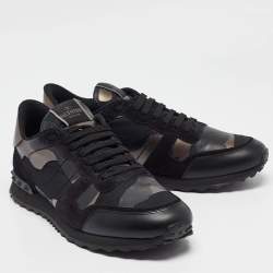 مملوكة مسبقًا Valentino Black/Metallic Leather and Suede Rockrunner Lace Up Sneakers Size 43