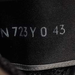 مملوكة مسبقًا Valentino Black/Metallic Leather and Suede Rockrunner Lace Up Sneakers Size 43