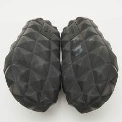 Pre Owned Valentino Black Rubber Roman Stud Slip On Flat Slippers Size 43