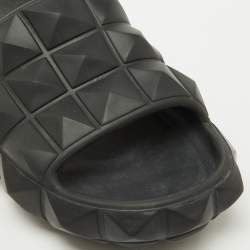 Pre Owned Valentino Black Rubber Roman Stud Slip On Flat Slippers Size 43