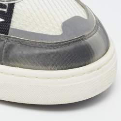 Pre Owned حذاء رياضي فالنتينو VL7N جلد وكانفاس رصاصي/أبيض بعنق منخفض مقاس 42