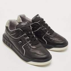 Pre Owned Valentino Black Leather One Stud Low Top Sneakers Size 43.5